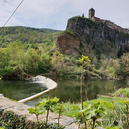 Ca La Rita Apartment Castellfollit de la Roca Luaran gambar